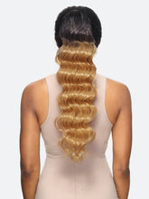Load image into Gallery viewer, Platino - Ponytail Weave (New Ocean Wave)
